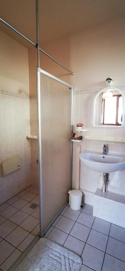 Le Fidele Panzió Saint-Chamant Kültér fotó