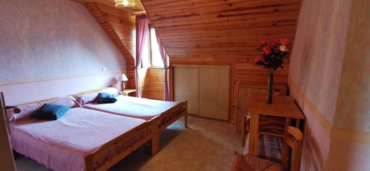Le Fidele Panzió Saint-Chamant Kültér fotó